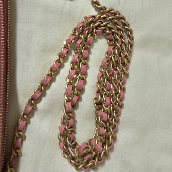 Authentic CHANEL WOC – Rose Pink Caviar w/ Phone Slot - Picture 13 of 16